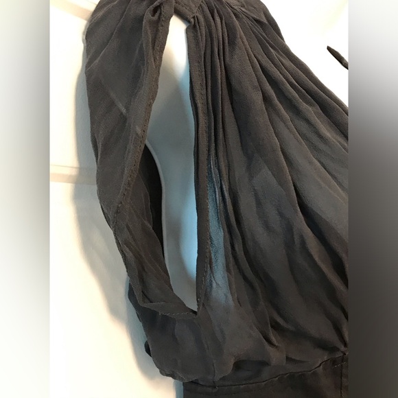 FRENCH CONNECTION grey avant-gard top w/side zip & button closure Sz. 2 - Picture 9 of 9